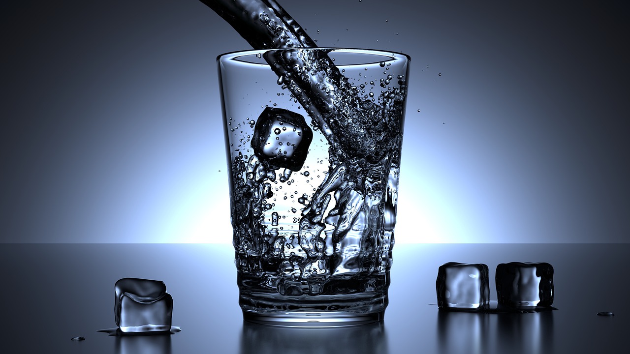 glass, water, ice cubes-1206584.jpg